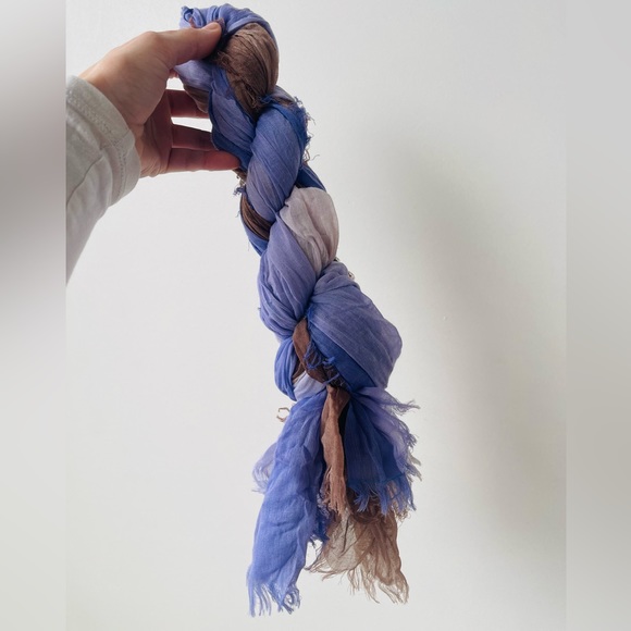 TILO Scarves Luxe Casual Crinkle Scarf. Perfect 🎁 - Picture 7 of 7